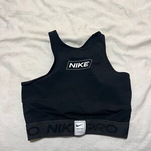 Nike pro cropped tank